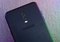 Ponsel Kamera Ganda Galaxy J7+ Mendarat di Indonesia