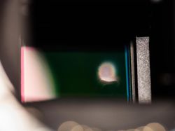 Duh! Lensa-lensa Mahal Jadi Korban Gerhana Matahari