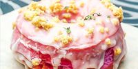 London Punya Donat Milennial Berwarna Pink yang Instagramable