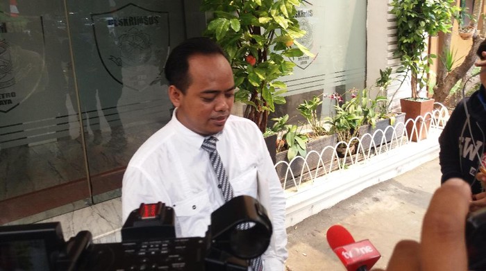 Beri Keterangan Postingan SARA, Pelapor Jonru Datangi Polda Metro