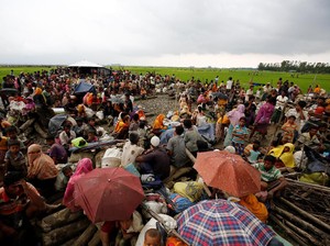 30 Ribu Pengungsi Rohingya Terjebak di Pegunungan Tanpa Makanan