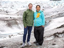 Kisah Cinta Manusia Rp 876 Triliun dengan Wanita Sederhana