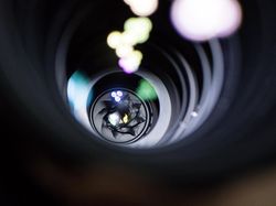 Duh! Lensa-lensa Mahal Jadi Korban Gerhana Matahari