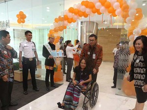 Rayakan Hari Pelanggan Nasional, Direksi BNI Layani Nasabahnya