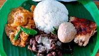 Gudeg Kanjeng di kawasan Hang Tuah bisa Anda singgahi. Punya gudeg yang semi kering dengan sambal goreng yang pedas nendang!Foto: Istimewa