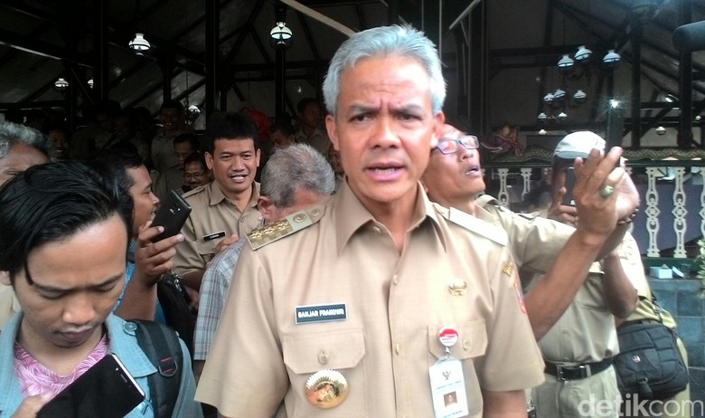 Jamin Warga dan Siswa Miskin di Jateng, Ini Cara Ganjar Jamin Warga dan Siswa Miskin di Jateng, Ini Cara Ganjar