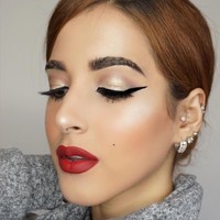 Setalah alis bergelombang, ada juga alis kepang. Ya, bulu-bulu alis digambar sedemikan rupa hingga bentuknya seperti dikepang.  Foto: dok. Instagram