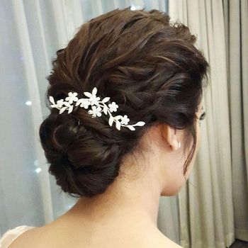 Ini 6 Orang yang Bikin Raisa Jadi Cantik Banget Saat Menikah