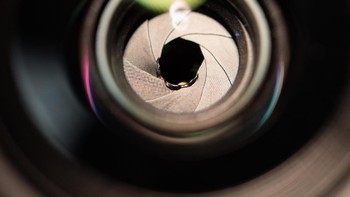 Lumix 20mm f/1,7 yang diafragmanya meleleh. Foto: Istimewa/Lens Rental