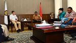 Jonan Bertemu Masyarakat Adat Papua
