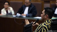 Miryam adalah terdakwa memberikan keterangan tidak benar di persidangan kasus dugaan korupsi e-KTP untuk terdakwa Irman dan Sugiharto.