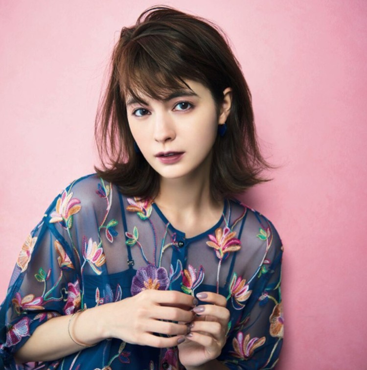 Kecantikan Gadis Jepang Blasteran yang Beken di Instagram Kecantikan Gadis Jepang Blasteran yang Beken di Instagram