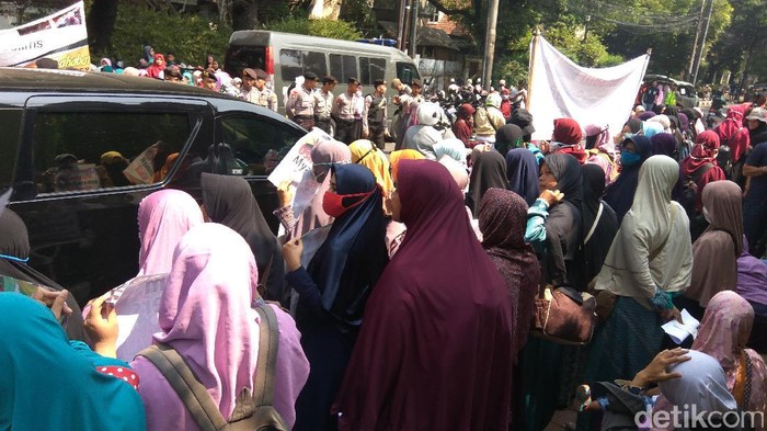 Massa Antikekerasan Rohingya Kembali Demo di Kedubes Myanmar