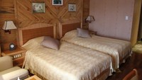 Kamarnya sendiri cukup nyaman. Interiornya kayu dan mengambil tema penginapan-penginapan ala resor di Eropa (Dok. Korea Konsult)