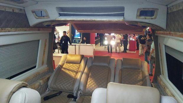  Interior  Mobil  Mewah  Ini Tembus Miliaran Rupiah