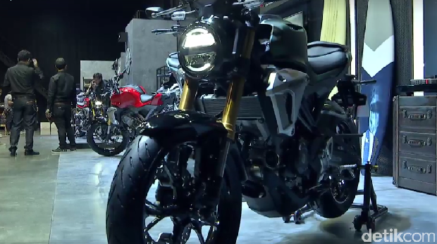 Sangar! Si Bondol Honda CB 150R ExMotion