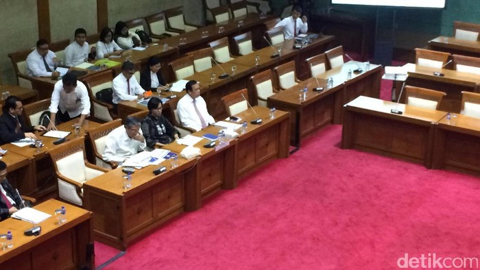 Sri Mulyani dan DPR Rapat Bahas Pengelolaan Utang Pemerintah