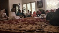 Begini suasana pengajian Laudya Cynthia Bella yang digelar di rumahnya. (Foto: Pengajian Laudya Cynthia Bella (Instagram)