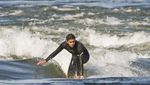 Foto: 11 Tempat Surfing Tak Biasa di Bumi