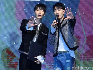 Assalamualaikum! Super Junior D&E Sapa ELF Indonesia