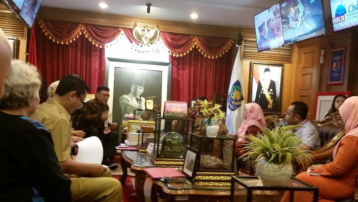 Bertemu KPAI, Mendagri Tegaskan Akta Lahir Anak Gratis