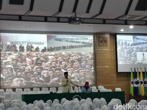 Ridwan Kamil Ajak Mahasiswa di Bandung Jadi Relawan