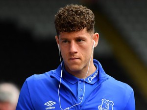 Ponsel Mati Conte Jadi Alasan Barkley Urung ke Chelsea?