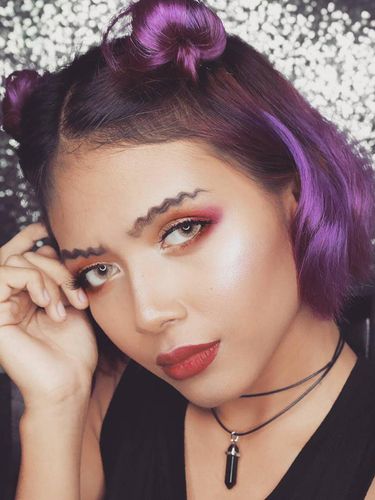 Foto: Beauty Influencer Indonesia Ikuti Tren Alis Gelombang yang Jadi Viral