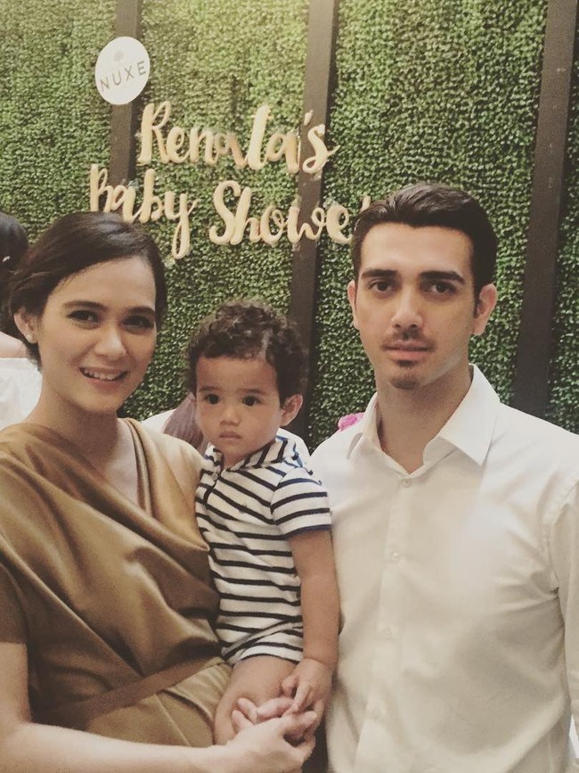 Anak pertama Fachri dan Renata yang diberi nama River Syech Albar lahir pada 21 Novembar 2014. Foto: Instagram
