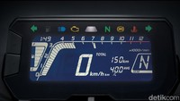 Full digital multifunction meter, lebih enak dibaca dan lebih jelas. Hmm kira-kira ada juga gak di Indonesia ya? Foto: Honda