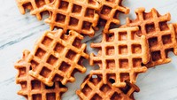 Wafel yang satu ini dibuat dengan ubi jalar. Dibuat dari bahan yang baik, menjadikan wafel ini sebagai cemilan yang ideal dan sehat. Foto: Istimewa