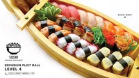 Ada juga Kiyadon Sushi yang menyajikan sushi dalam boat atau perahu kayu. Sushi Boat tersedia dalam isian 20 buah. Foto: Istimewa