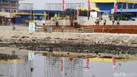 Kontraktor yang menangani PT Waskita Karya - PT Adhi Karya KSO dengan nilai kontrak Rp 379 miliar.