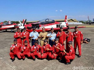 Jangan Lupa! Besok Ada Akrobat Pesawat di Pantai Losari Makassar
