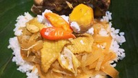 Sego liwet racikan mbah Hadi di Solo ini terkenal murah dengan porsi yang royal dan lauk yang komplet. Pasti kenyang!Foto: Istimewa