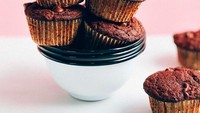  Siapa yang tidak ingin mencicipi cupcake yang satu ini? Terlihat dari penampilannya saja, One-bowl chocolate-chip muffins ini sudah pasti lezat. Foto: Istimewa