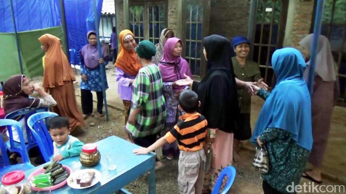 Keluarga Curiga Mempelai Pria Suaranya Mirip Perempuan