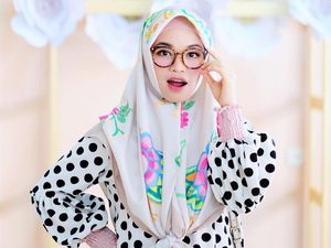 Foto: Gaya Hijab Syari & Stylish Putri Sulung Aa Gym, Ghaida Tsurayya