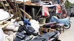 Jalan Inspeksi yang Jadi Kumuh