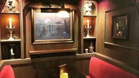 Spot ini jadi salah satu penghormatan kepada Haunted Mansion di dalam Club 33. Foto: Istimewa
