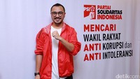Ia semakin yakin dengan keputusannya terjun di dunia politik usai bertemu Presiden Joko Widodo.