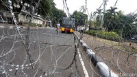 Pagar berduri mengelilingi Kedutaan Besay Myanmar di Jakarta, Rabu (6/9/2017).