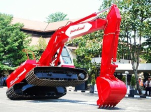 Kementerian PUPR Beli Lagi 10 Ekskavator Pindad Tahun Ini