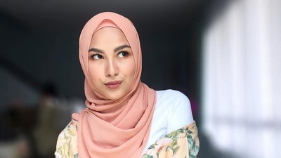 Foto: Cantik Berhijab, Pesona Adik Selebriti dari Syahrini Hingga Zayn Malik