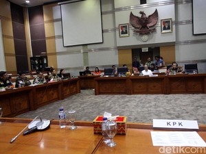 Cabut Skors, Komisi III Lanjutkan RDP dengan KPK