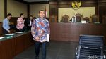 Mantan Bupati Buton Samsu Umar Dituntut 5 Tahun Penjara