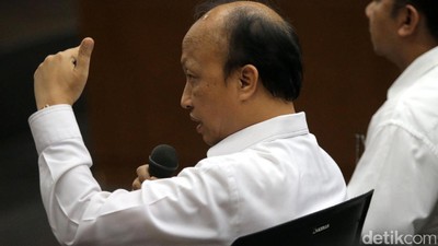 Sekjen Kemendes Anwar Sanusi Bersaksi di Sidang Suap WTP