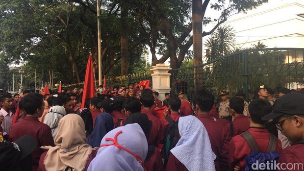  Demo mahasiswa di depan Kemlu, Rabu (6/9/2017)