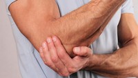 Nyeri di siku bisa muncul ketika Anda kaku menghadapi perubahan dalam hidup Anda. Lebih berkompromi dan santai menghadapi perubahan hidup adalah cara terbaik untuk melunakkan kekakuan di tubuh dan hidup Anda. (Foto: ilustrasi/thinkstock)