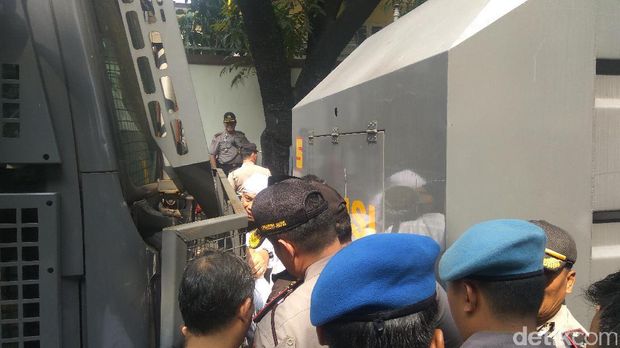 Perwakilan massa temui pihak Kedubes Myanmar.